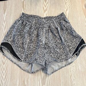 Lululemon Size 4 Fast & Free Shorts